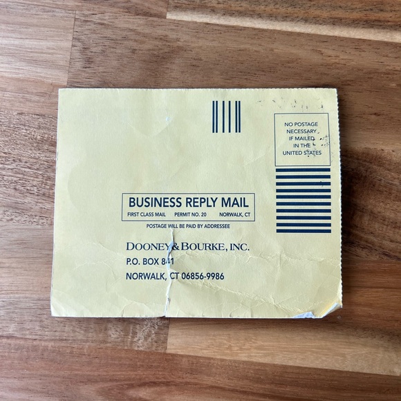 Dooney & Bourke Crossbody Disney's "The Rescuers". - Picture 8 of 8